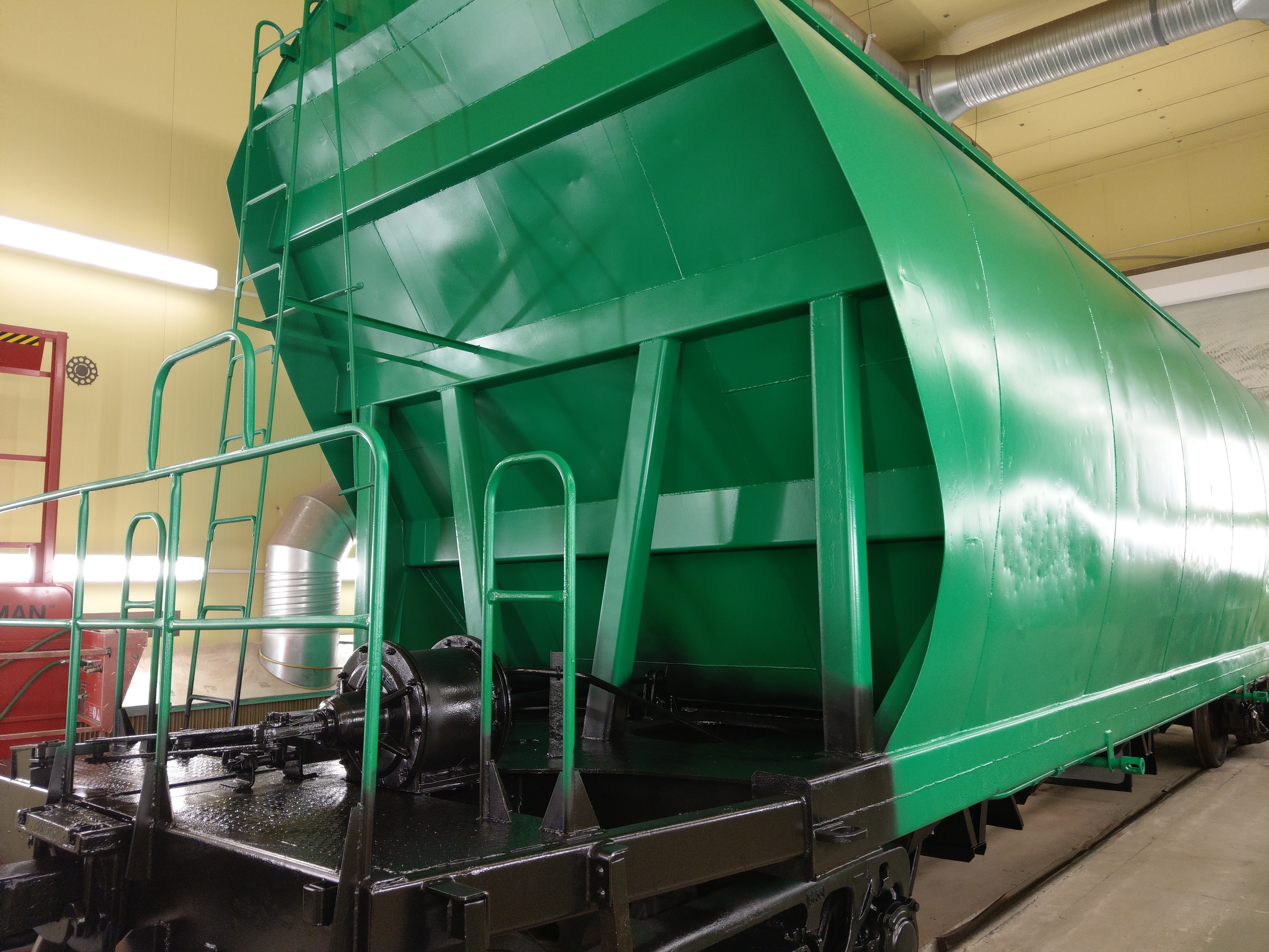 Ремонтная покраска вагона-минераловоза